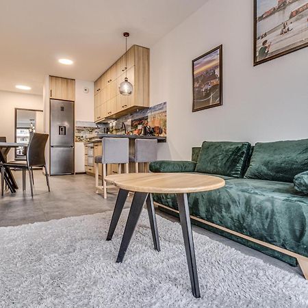 Rentplanet - Apartament Wyszynskiego Вроцлав Екстер'єр фото